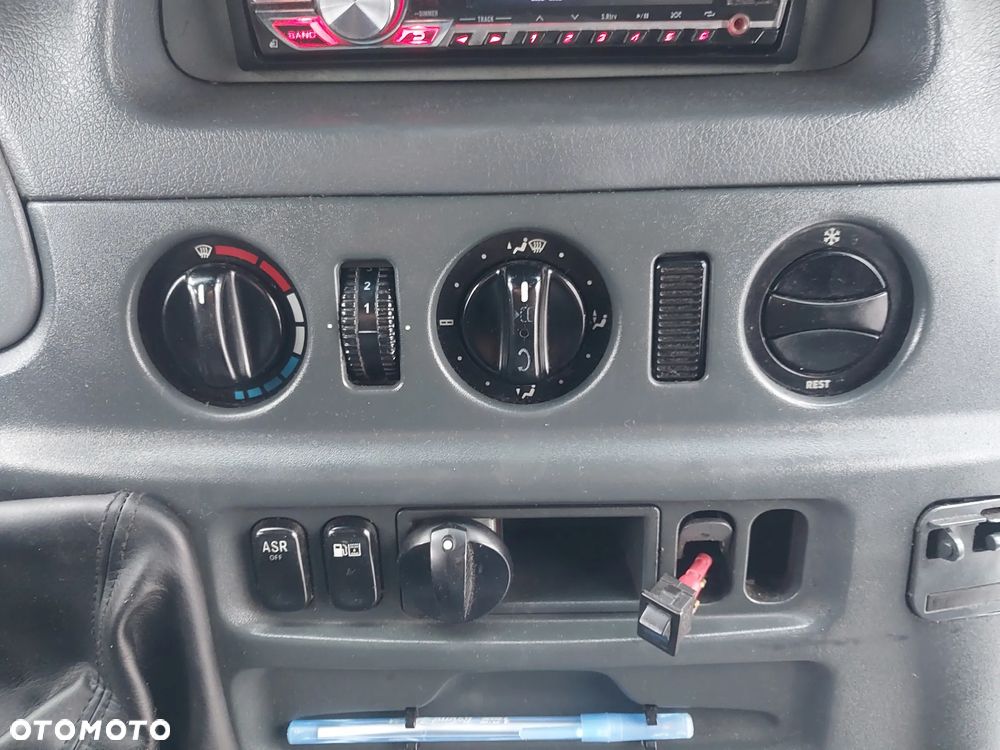 Mercedes Sprinter I W903 MAX długi wysoki silnik 2.2 CDI wtryski alternator pokrywa głowica kolektor blok wał skrzynia biegów manual maglowica pompa przewód sterownik szyba boczek konsola obudowa osłona atrapa panel most dyfer bliźniak felga sanki wachacz lampa stopień próg kombajn nagrzewnica mcperson serwo zbiorniczek rozrusznik wiązka przewód fotel zamek zacisk hamulcowy chłodnica nadkole błotnik dach klamka podszybie rura NA CZĘŚCI WSZYSTKIE CZĘŚCI - 14