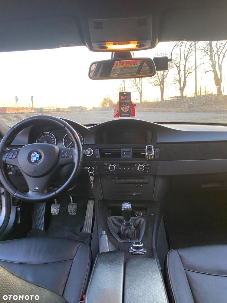 BMW Seria 3 320d Efficient Dynamics - 12