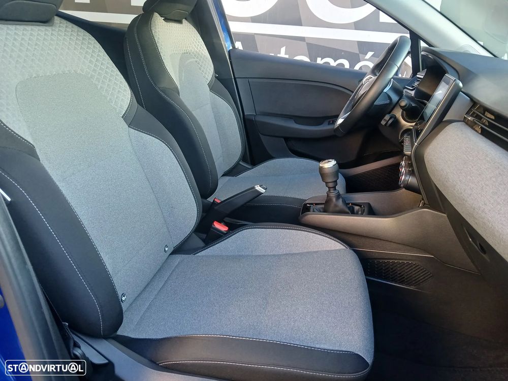 Renault Clio 1.0 TCe Techno Bi-Fuel - 18