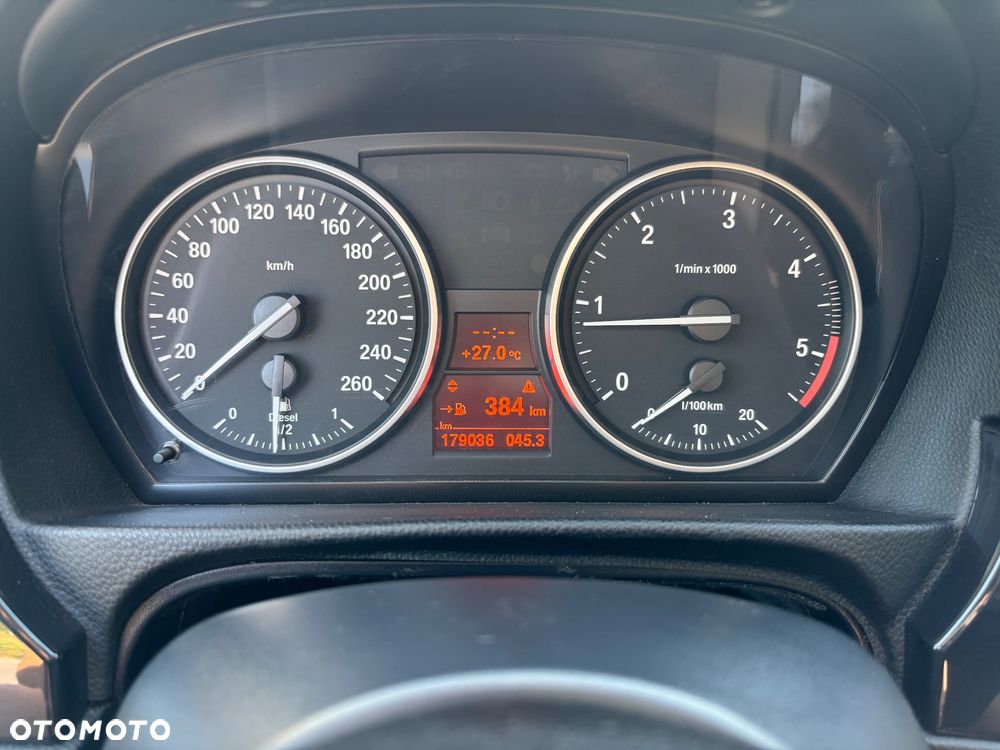 BMW Seria 3 320d Coupe - 8