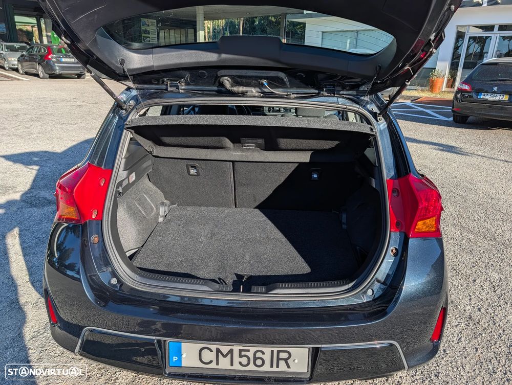 Toyota Auris - 17