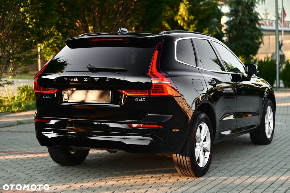 Volvo XC 60 B4 D AWD Momentum Pro - 12