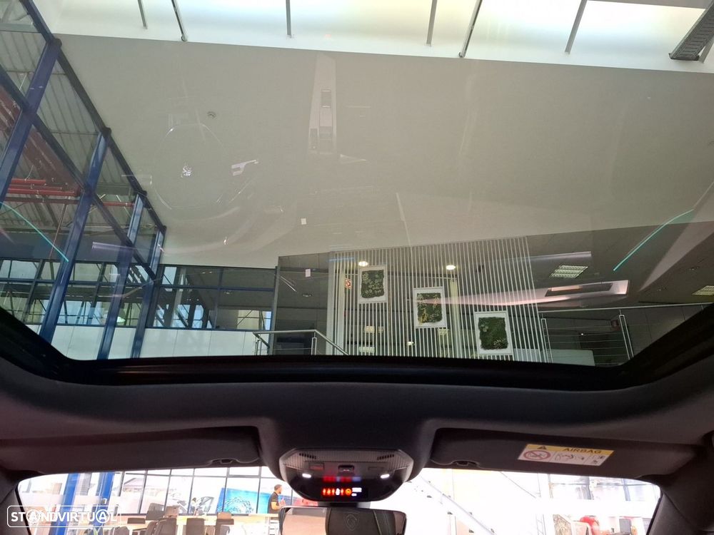 Peugeot 308 1.2 Hybrid GT e-DCS6 — fotografia 13