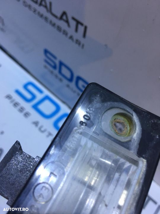 Set Lampa / Lampi Iluminare Numar Inmatriculare Skoda Fabia 1 2001 - 2007 Cod Piesa : 6Y0 943 021 / 6Y0943021 - 5