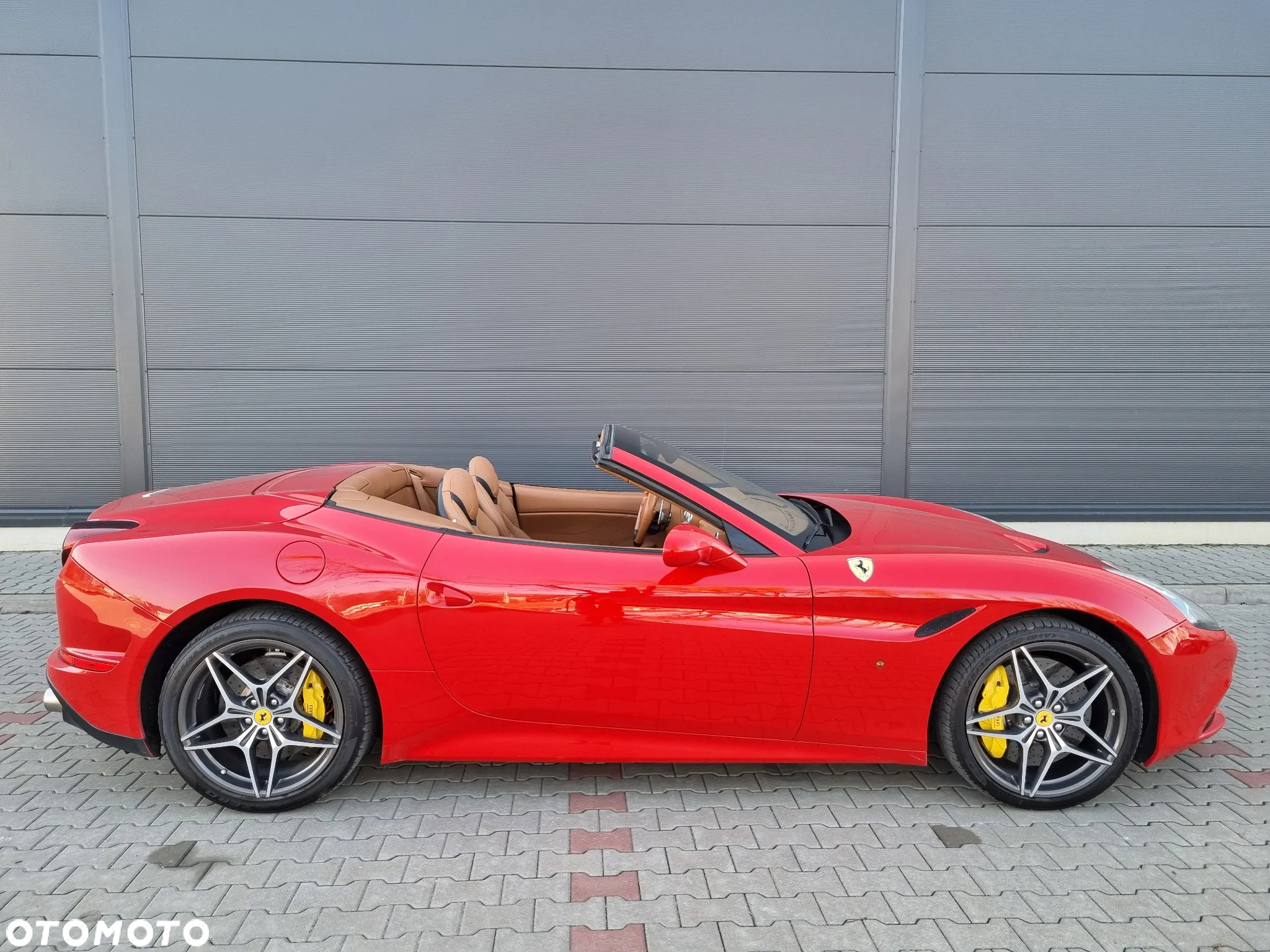 Ferrari California T - 11