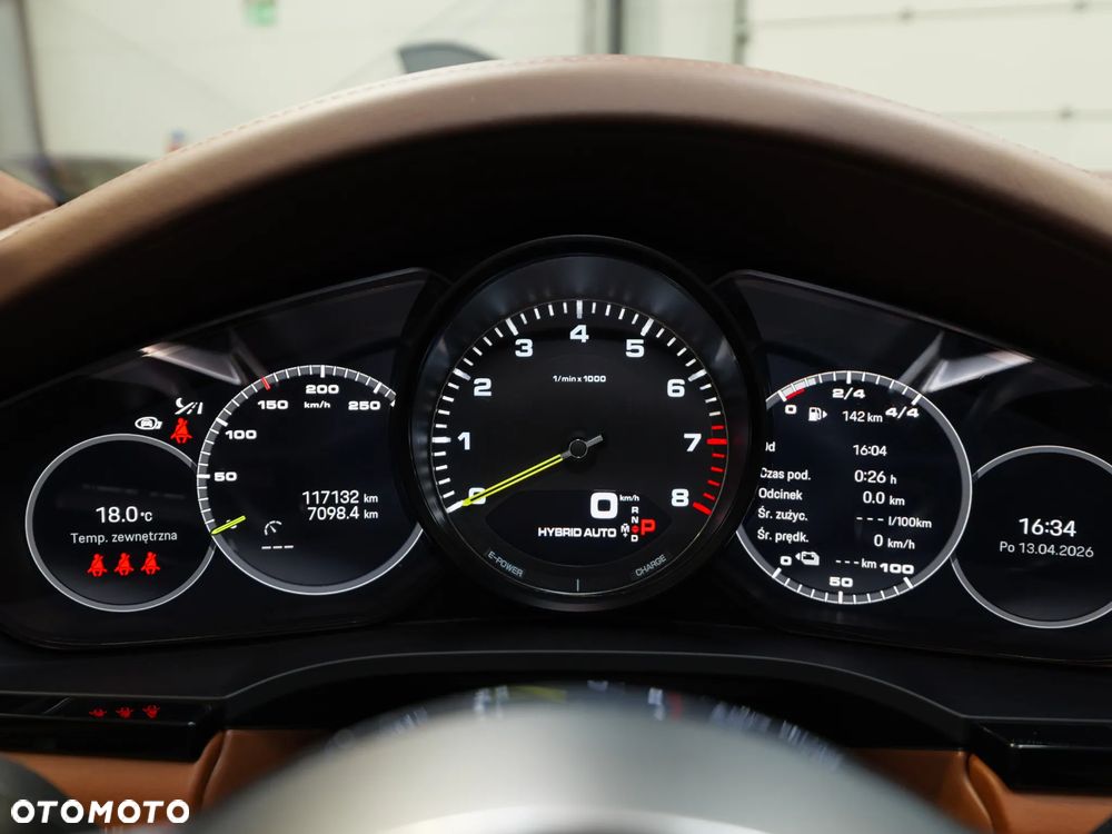 Porsche Cayenne E-Hybrid Platinum Edition - 22