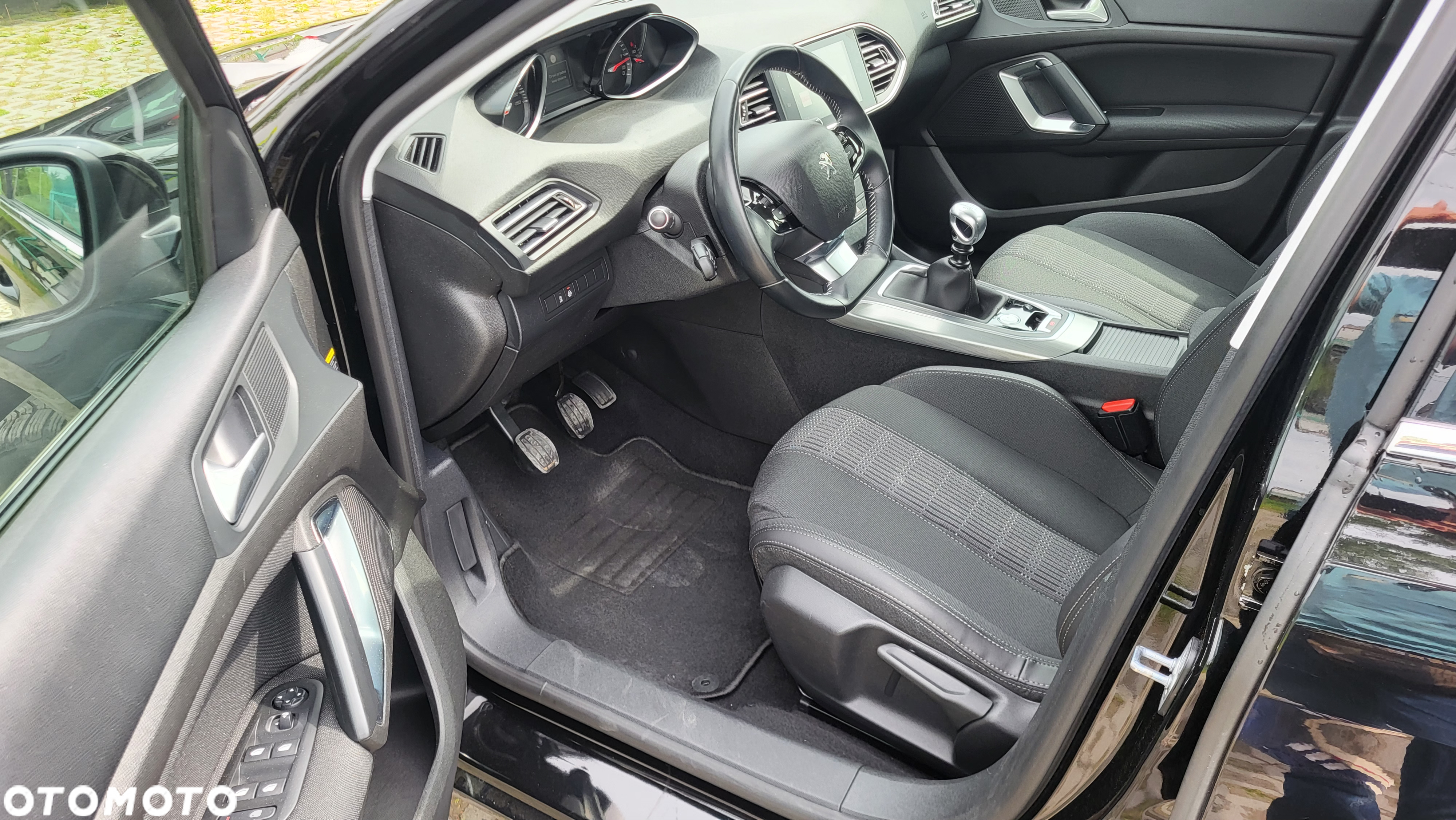 Peugeot 308 BlueHDi FAP 130 Stop & Start Allure - 9