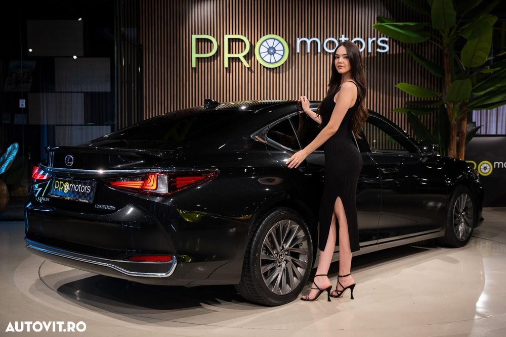 Lexus Seria ES - 12