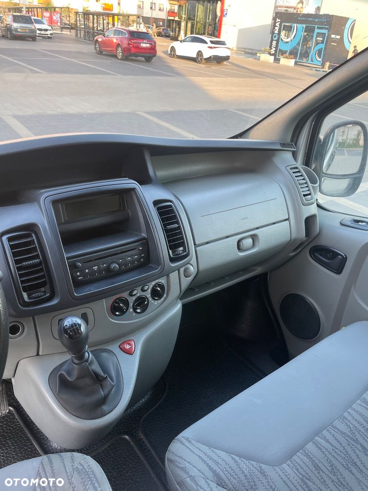 Nissan Primastar 115 dCi - 11