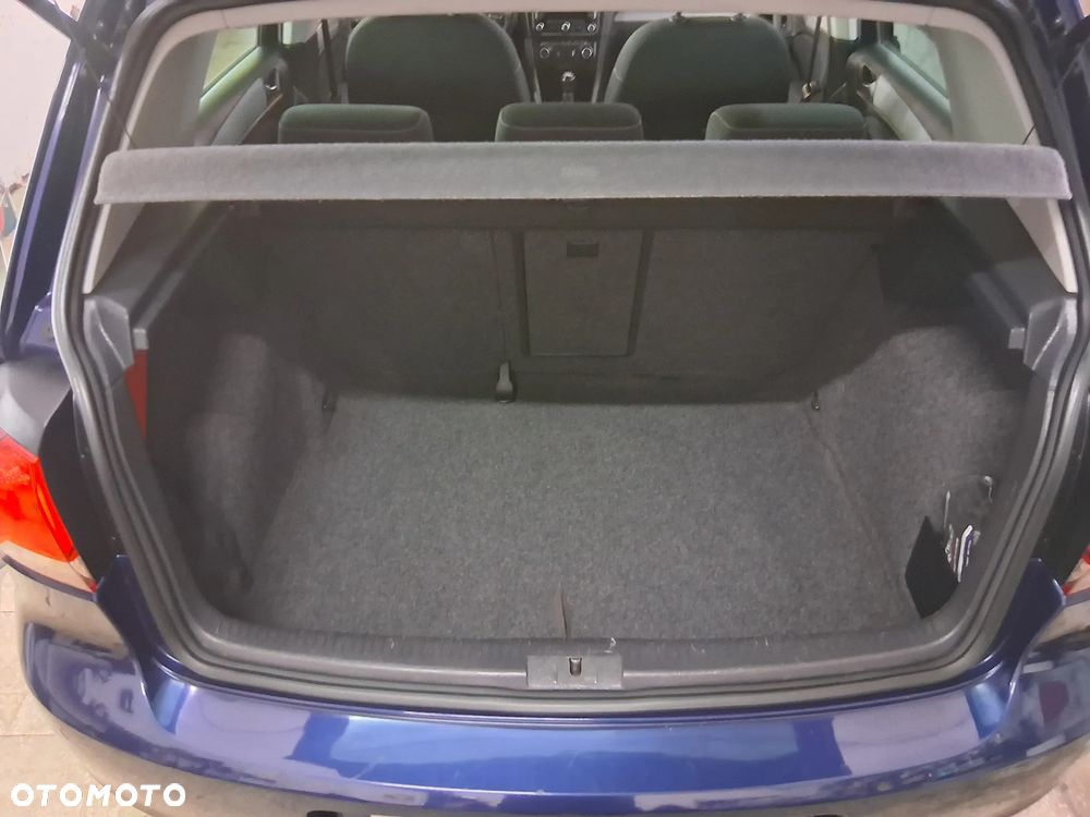 Volkswagen Golf 2.0 TDI DPF MATCH - 20