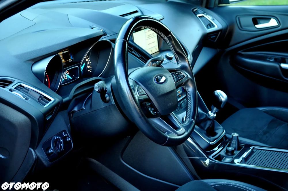 Ford Kuga 1.5 EcoBoost FWD ST-Line ASS - 28