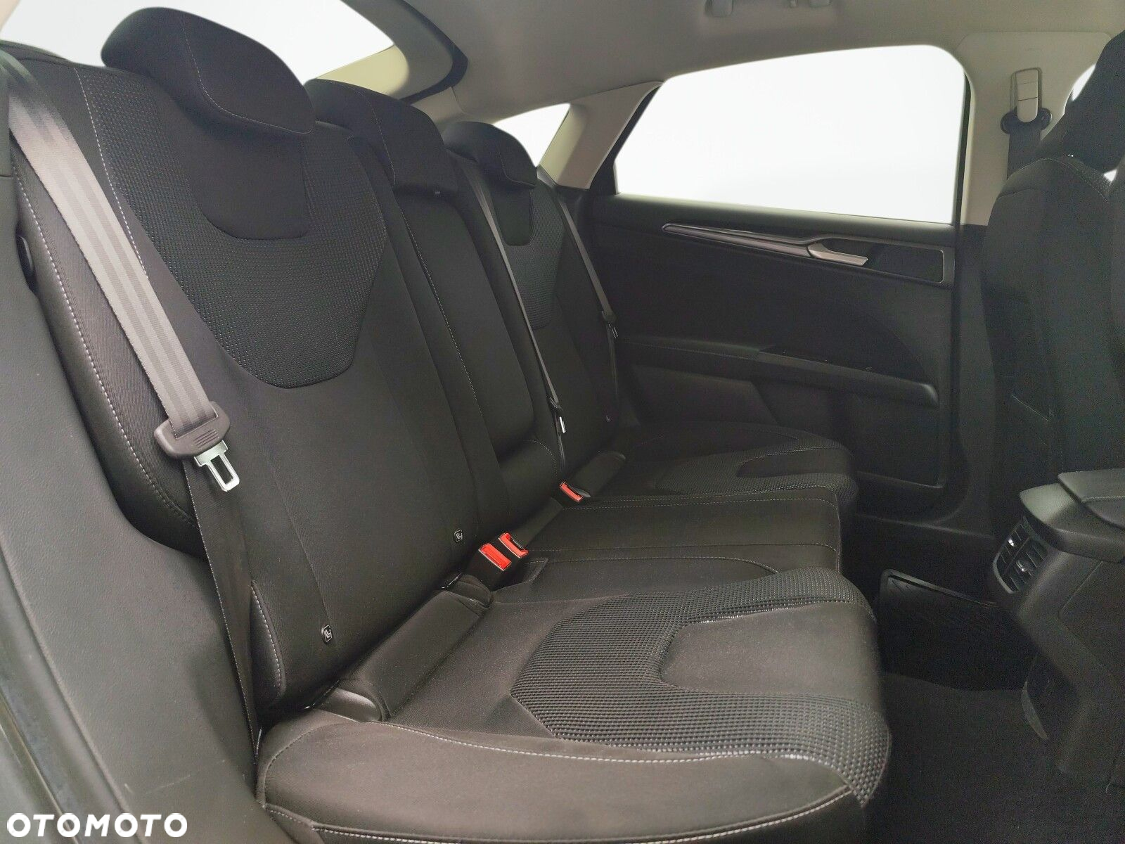Ford Mondeo - 21
