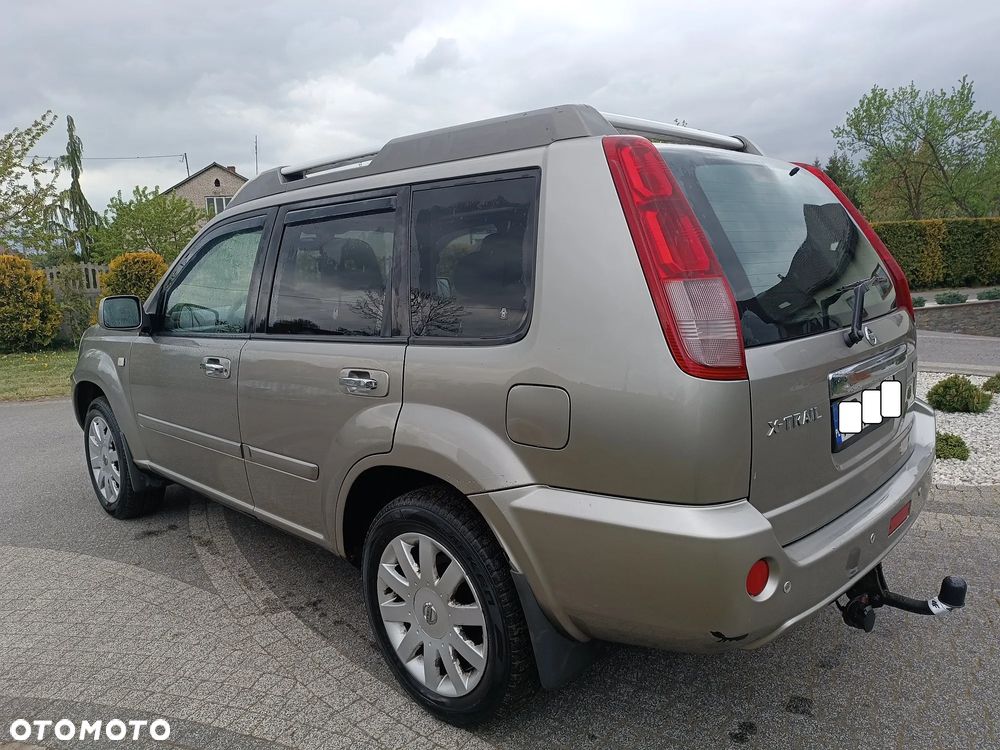 Nissan X-Trail 2.0 Sport + - 14