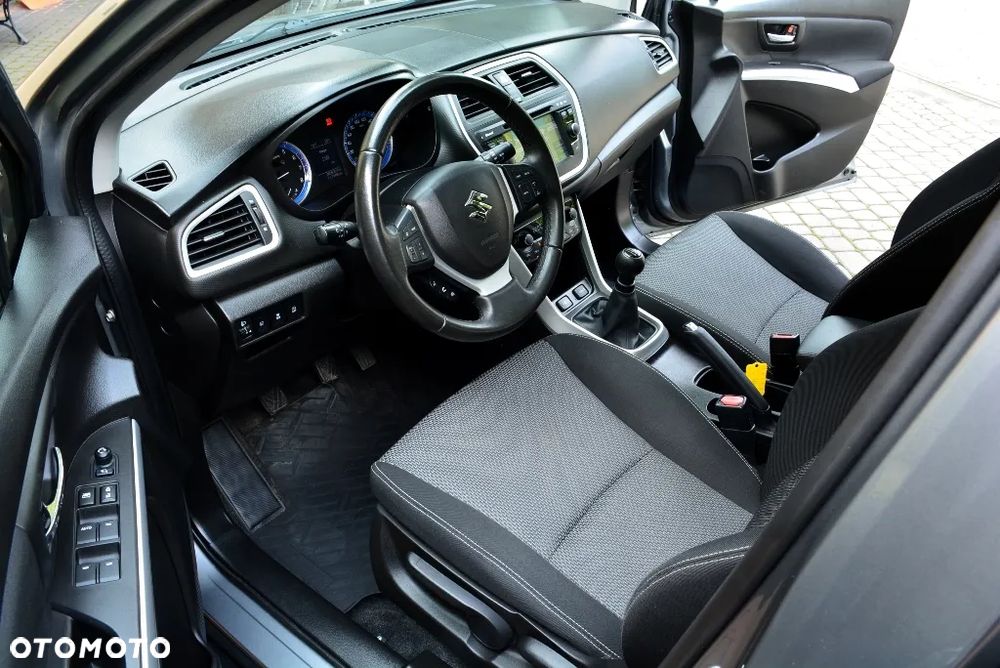 Suzuki SX4 S-Cross 1.6 Premium - 6