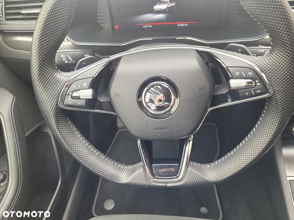 Skoda Superb 2.0 TDI DSG Sportline - 6