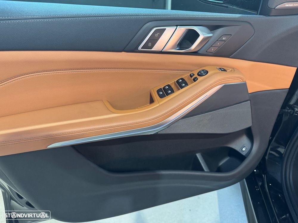 BMW X5 45 e xDrive Pack M - 25