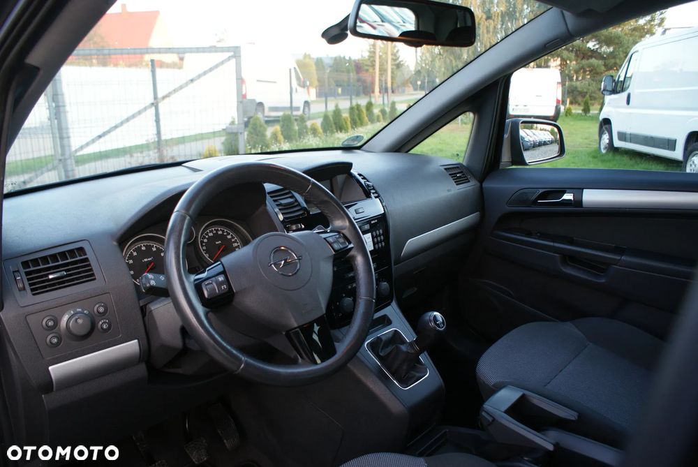 Opel Zafira 1.8 - 7