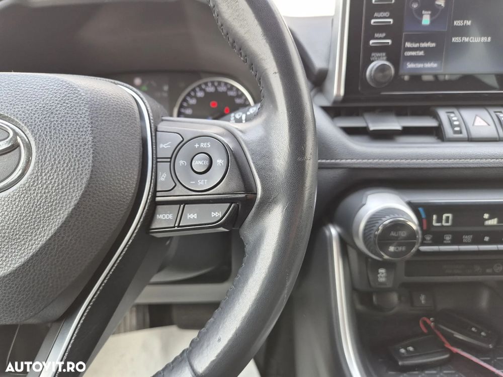 Toyota RAV4 - 16