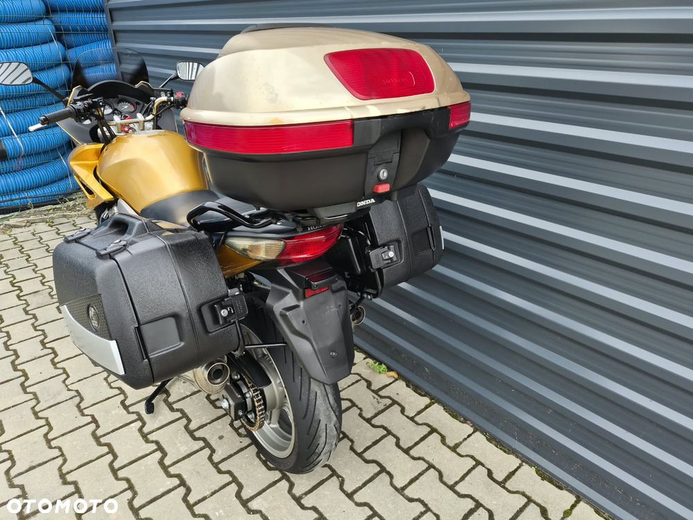 Honda CBF - 17