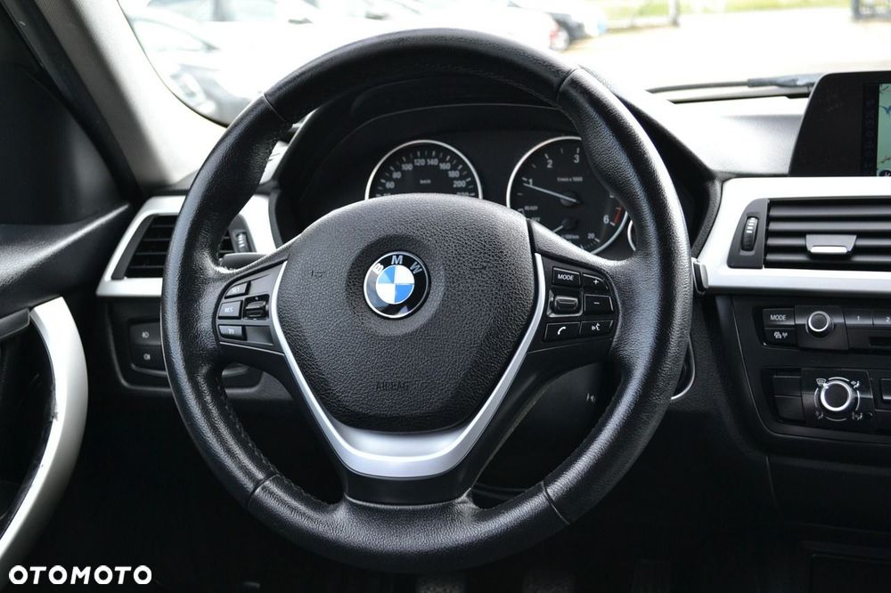 BMW Seria 3 - 11