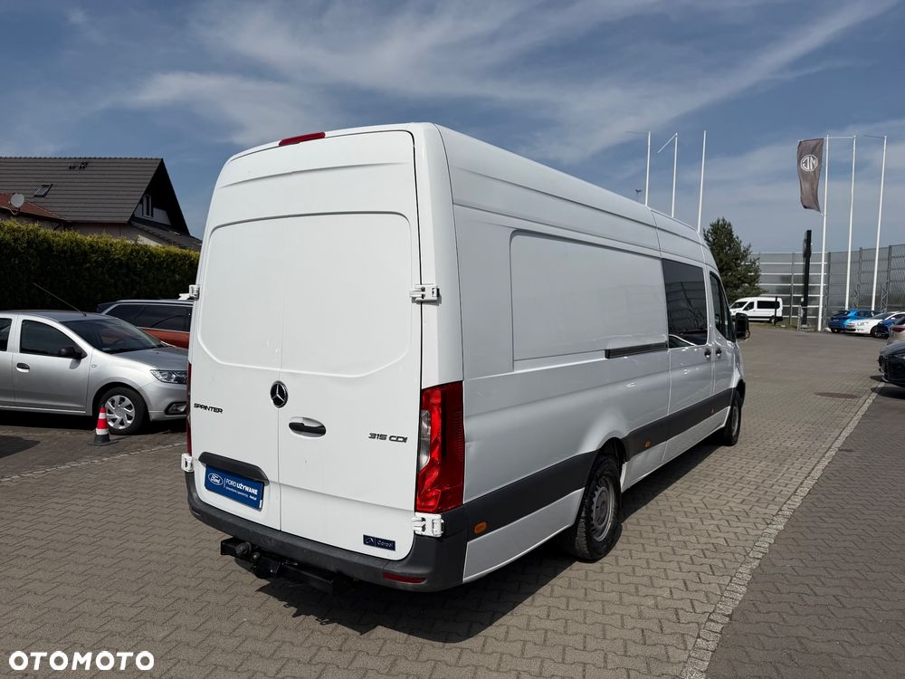 Mercedes-Benz Sprinter - 17