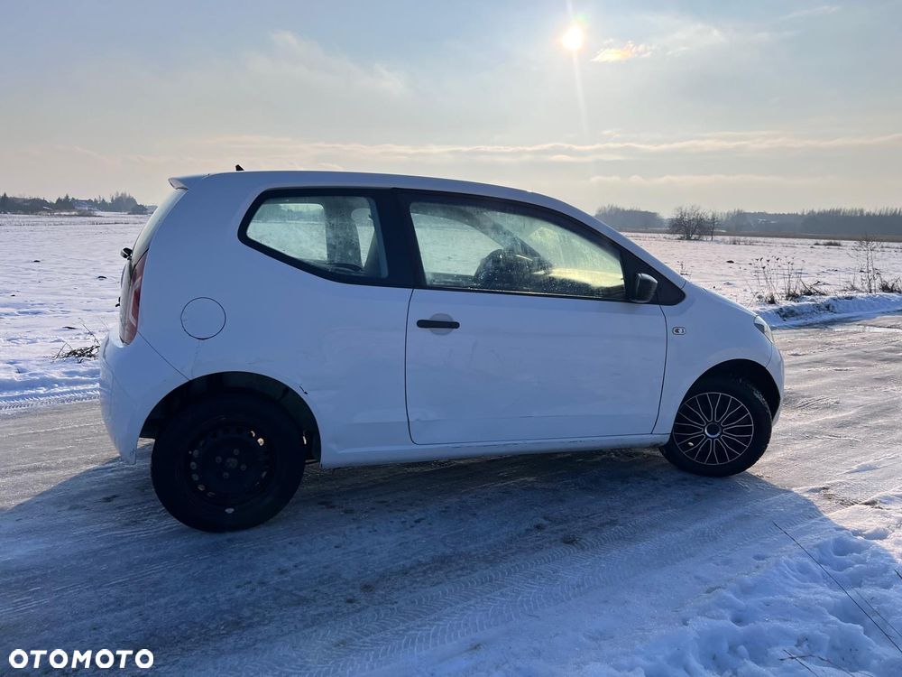 Volkswagen up! street - 6