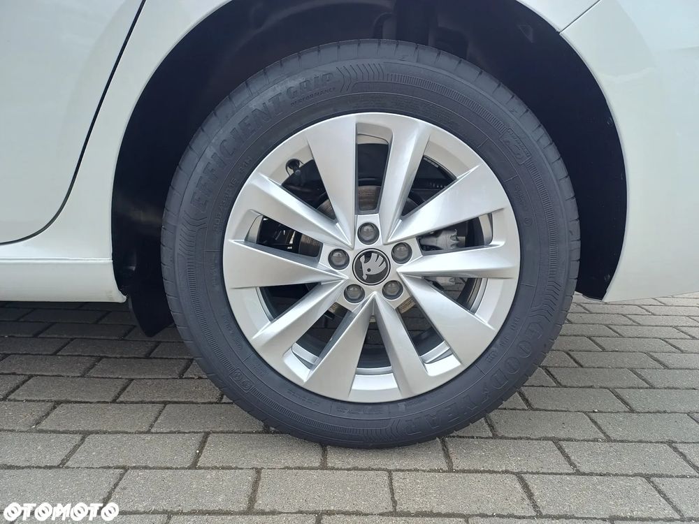Skoda Scala 1.0 TSI Drive - 11