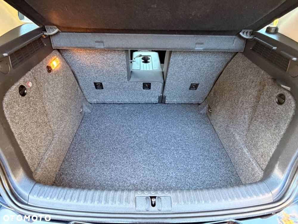 Volkswagen Tiguan - 23