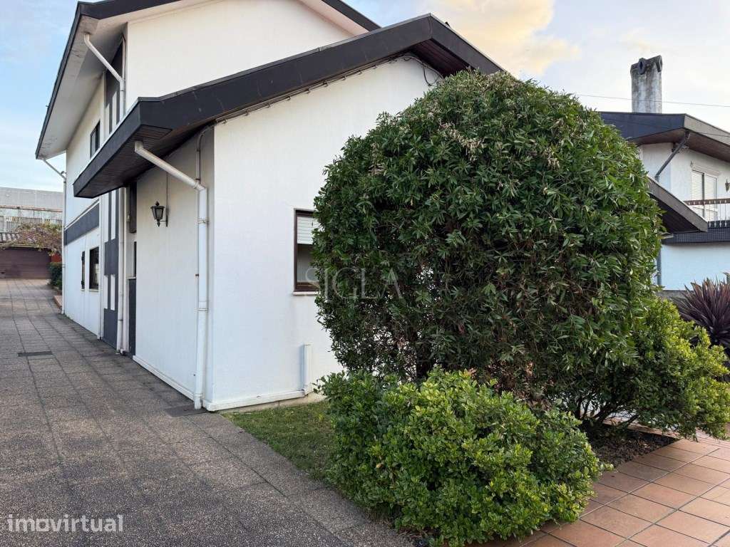 Moradia em Santa Marinha Para Investimento - Grande imagem: 2/18