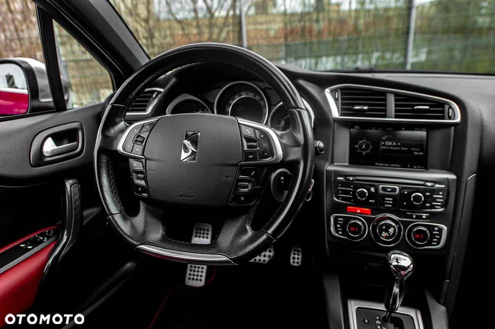 Citroën DS4 1.6 THP SoChic - 23