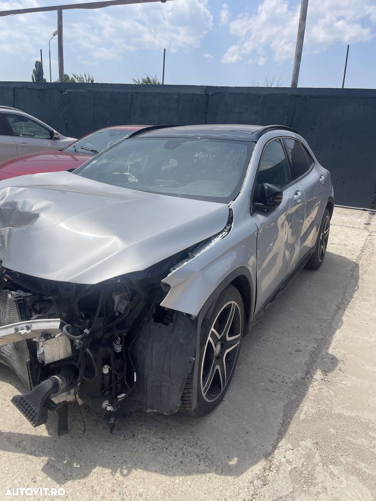 Dezmembrez Mercedes GLA 250 AMG 2015 Argintiu - 5