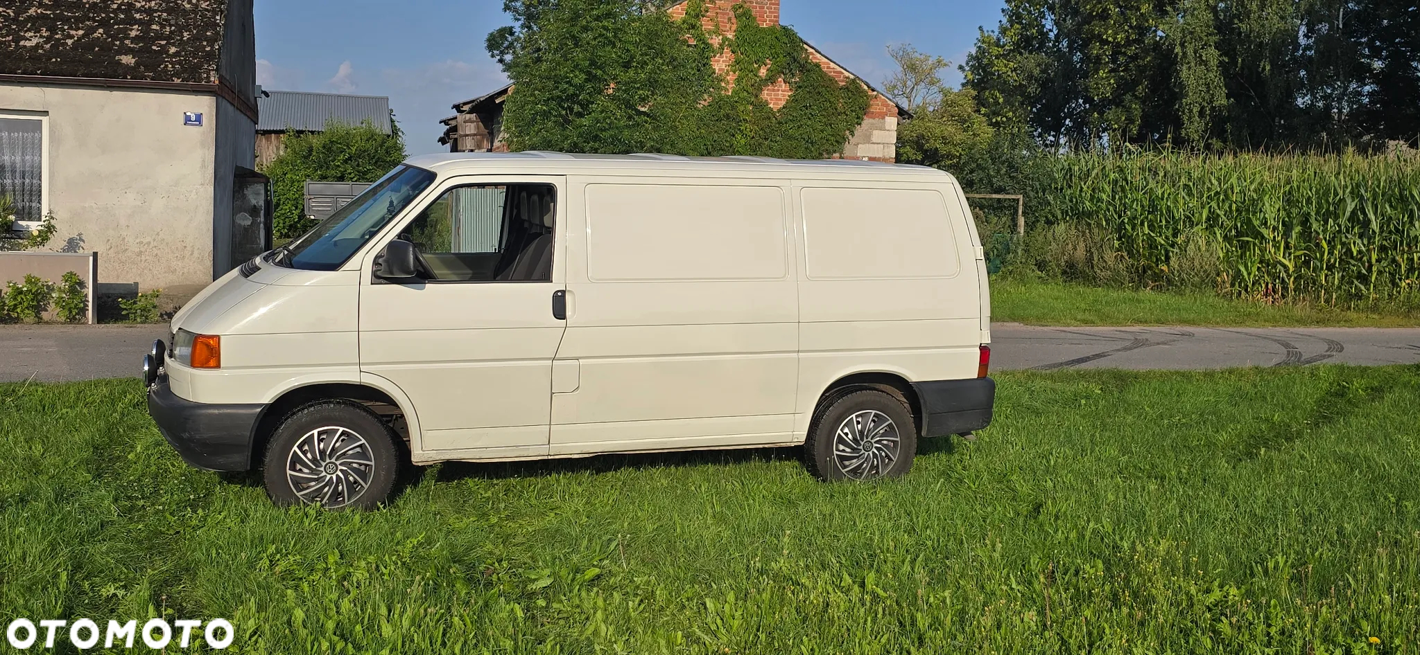 Volkswagen Transporter - 4