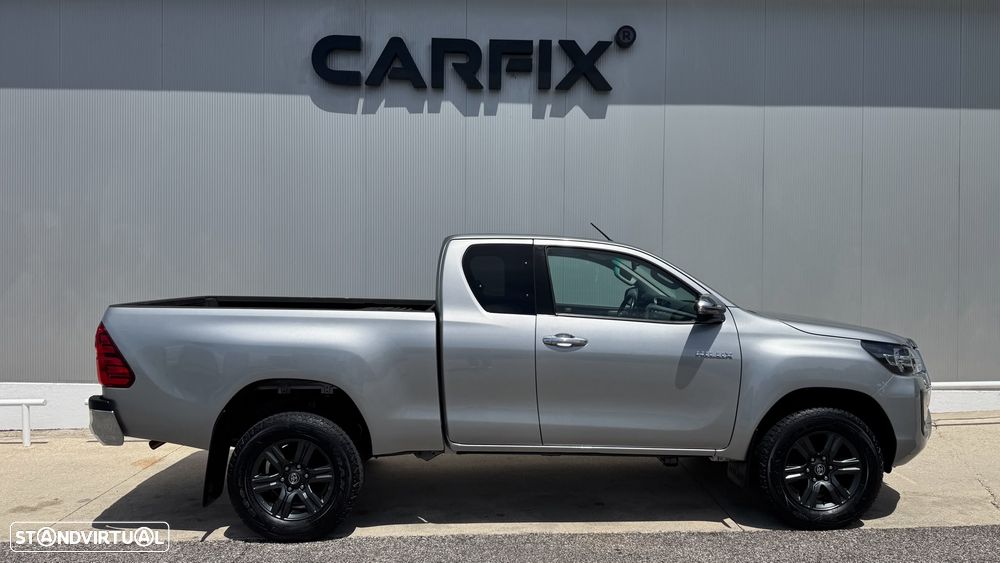 Toyota Hilux 2.4 D-4D 4WD Trial - 5