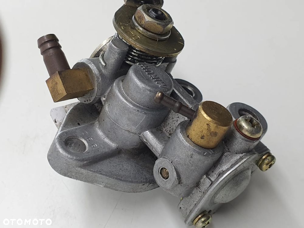 SUZUKI TS 80 POMPA OLEJU OLEJOWA - 8