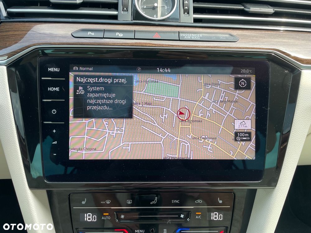 Volkswagen Passat - 28