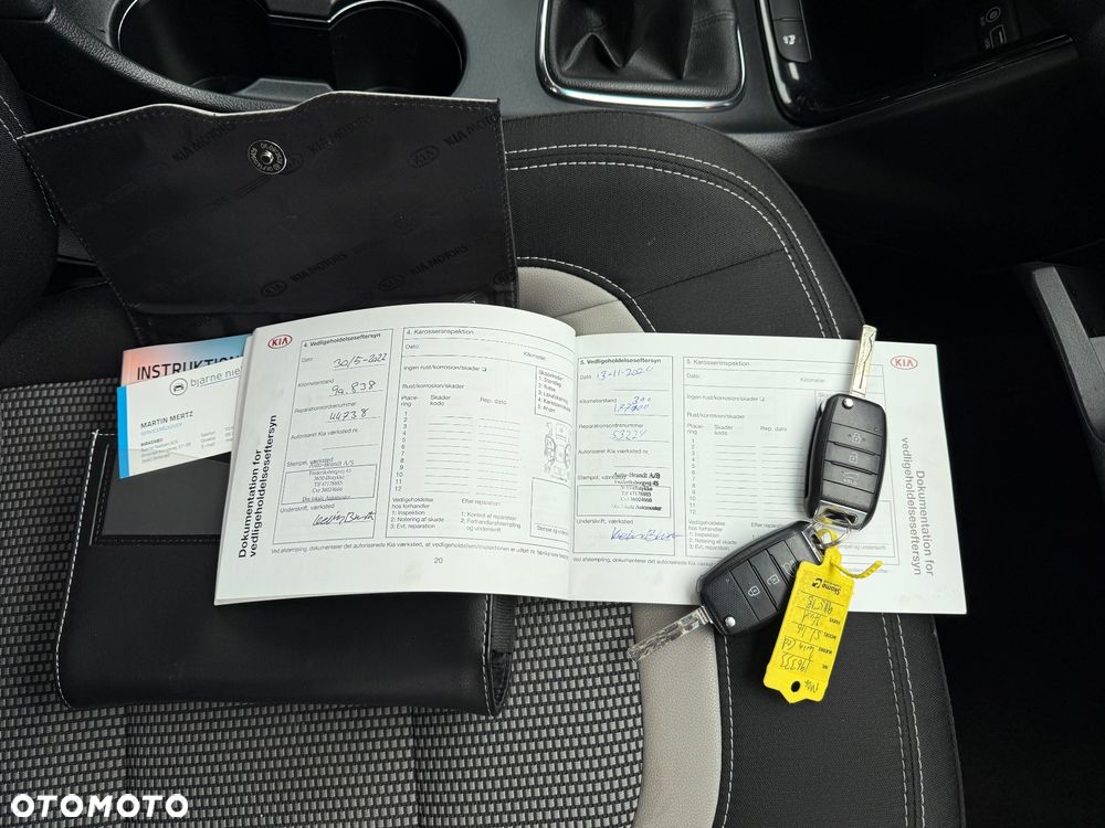 Kia Ceed 1.6 CRDi 136 ISG GT Line - 17