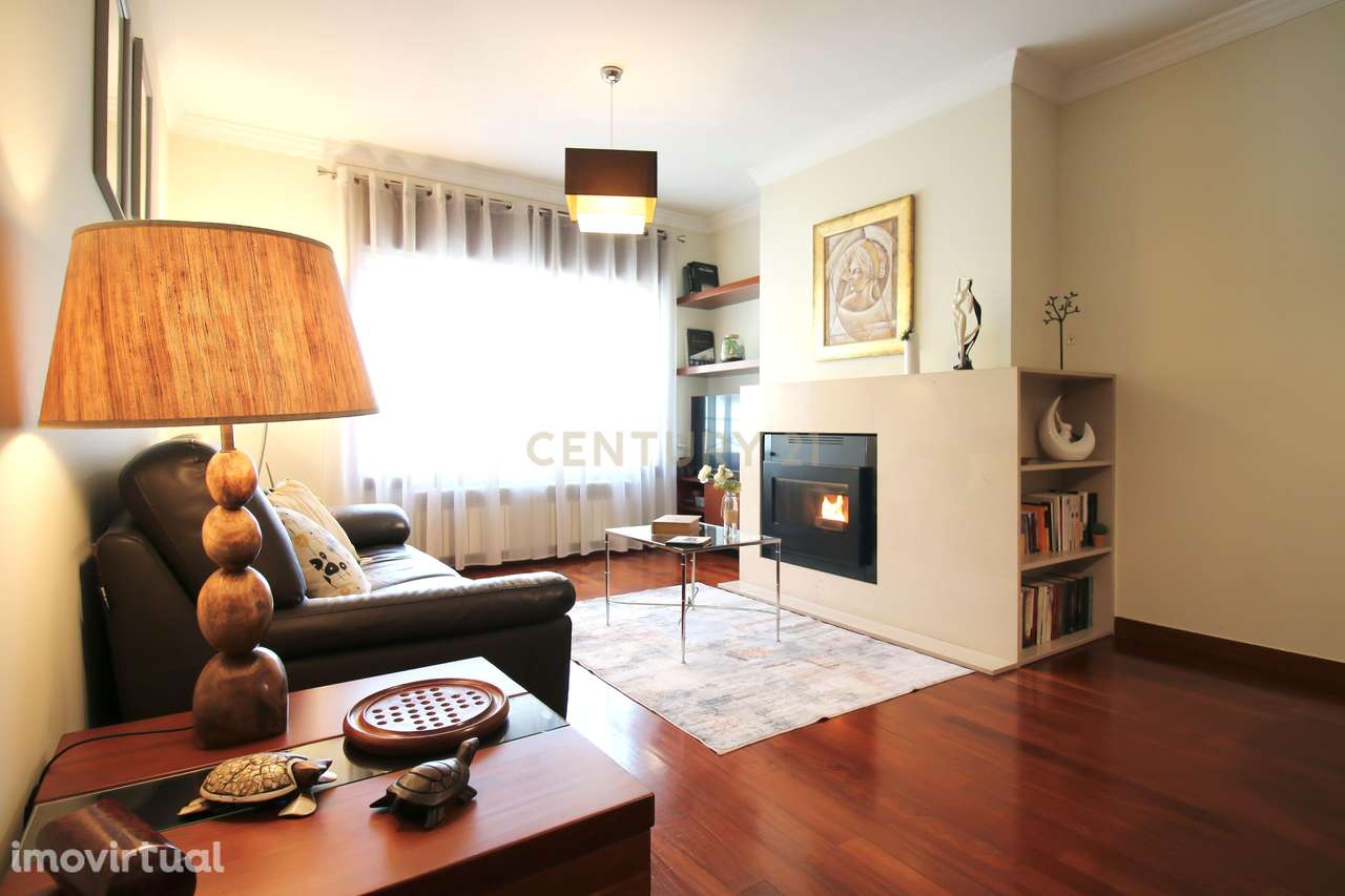 Elegância e Exclusividade no Bairro das Artes T3 Remodelado | Rua Migu - Grande imagem: 2/39