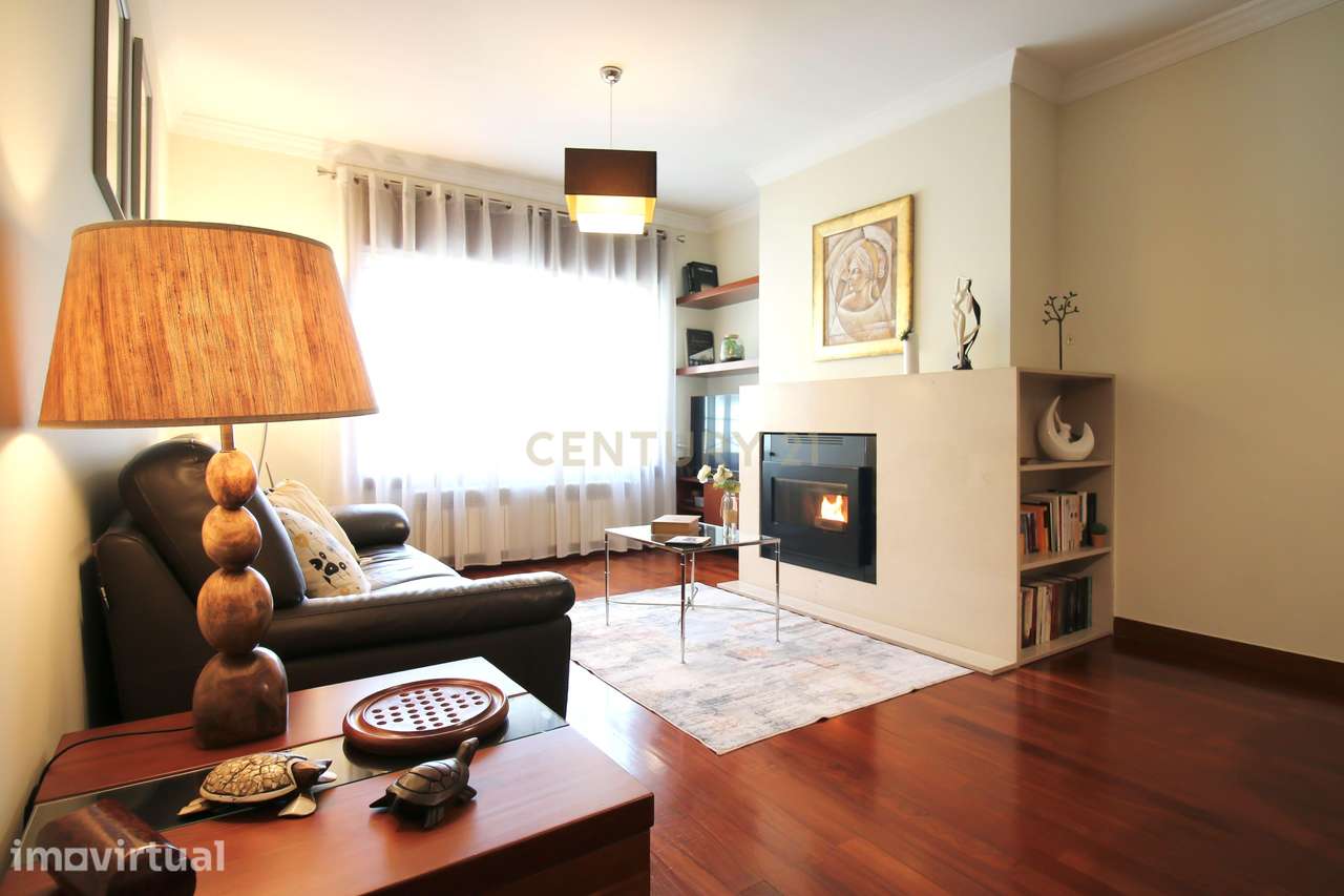 Elegância e Exclusividade no Bairro das Artes T3 Remodelado | Rua Migu - Grande imagem: 2/39