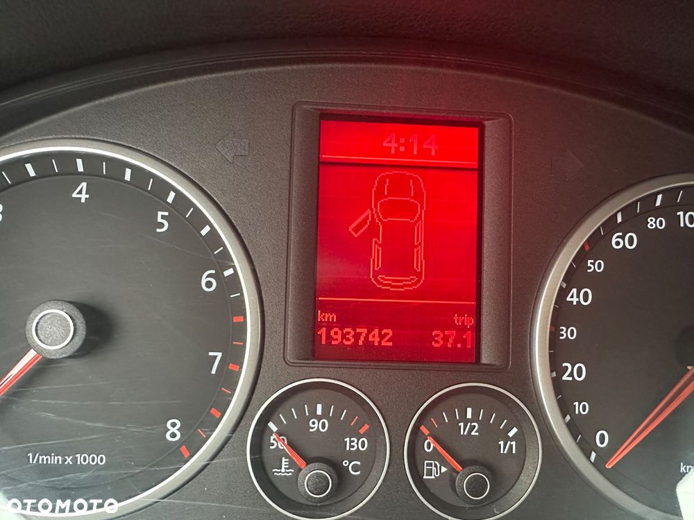 Volkswagen Tiguan - 8