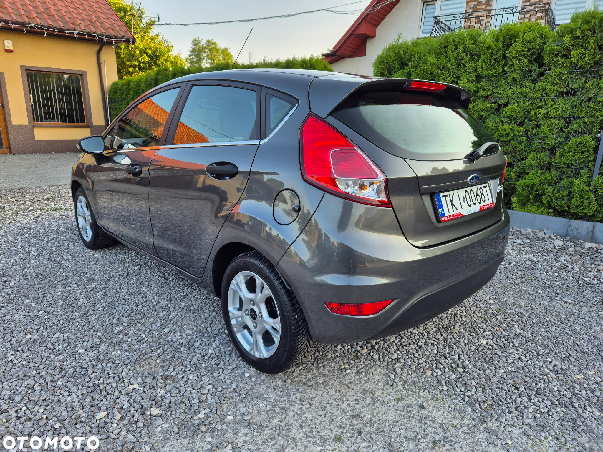 Ford Fiesta 1.25 Celebration - 13