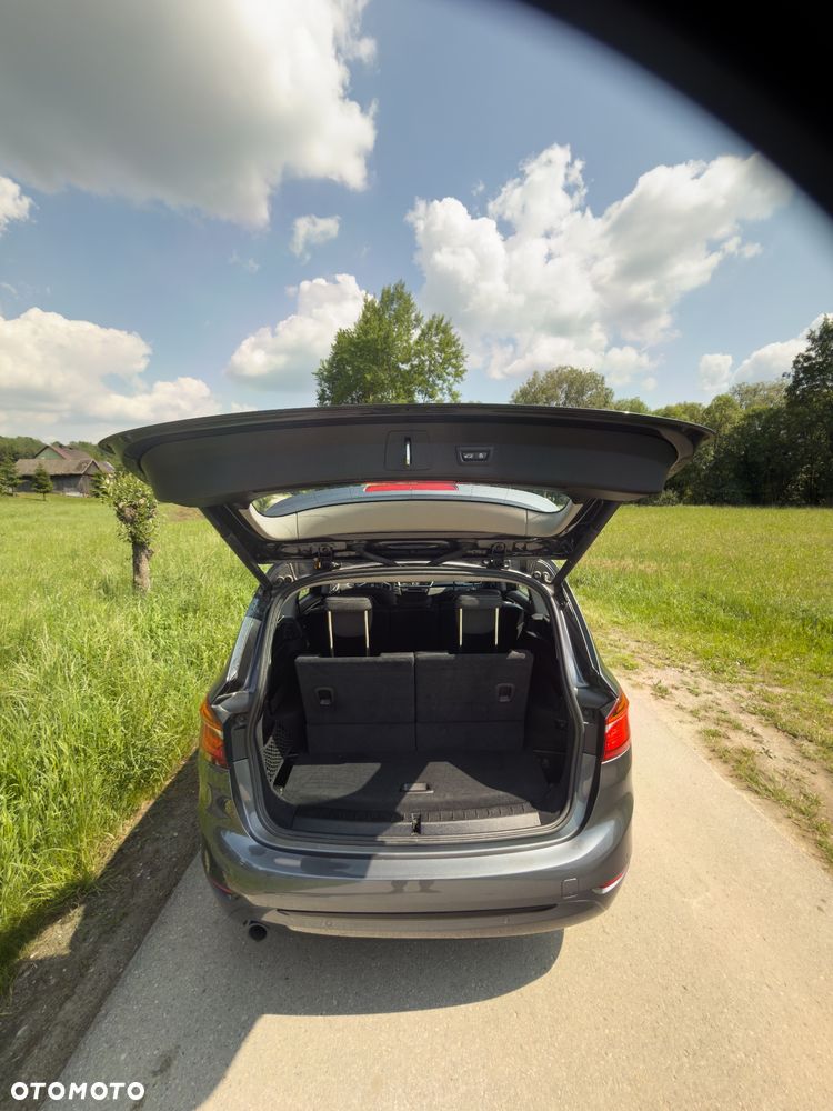 BMW Seria 2 218d Sport-Aut Sport Line - 17