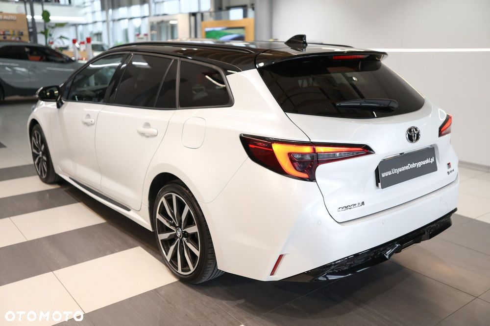 Toyota Corolla 2.0 Hybrid GR Sport Dynamic - 4