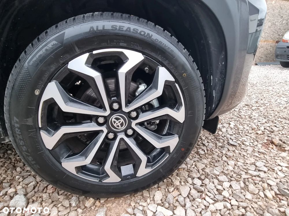 Toyota Yaris Cross - 32