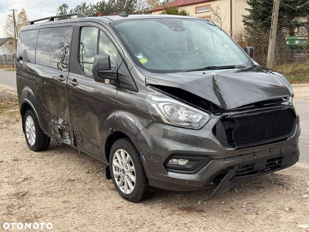 Ford Tourneo Custom 320 L1H1 VA Autm Titanium - 3