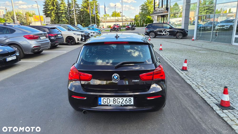 BMW Seria 1 118i GPF Sport Line - 25