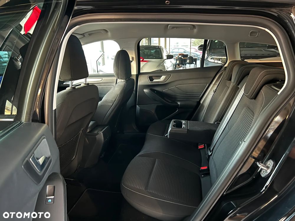 Ford Focus 2.0 EcoBlue Titanium Business - 37