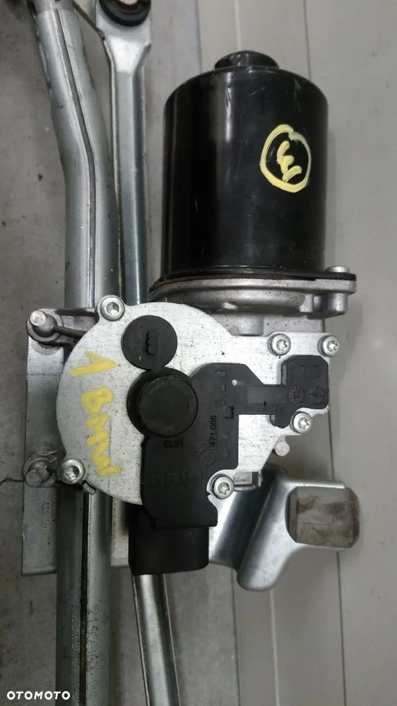 MECHANIZM WYCIERACZEK BMW E87 - 2