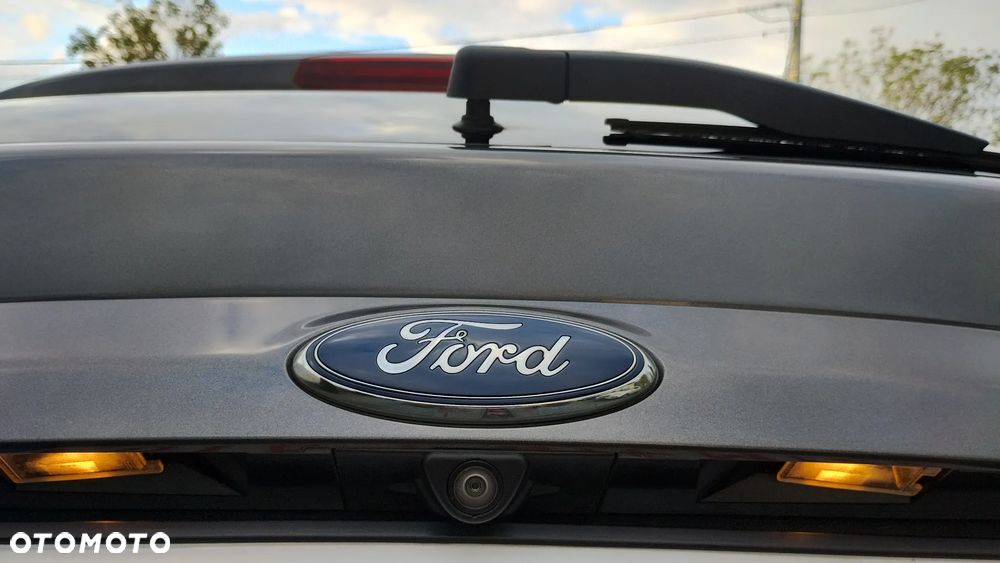 Ford Kuga 1.5 EcoBoost 2x4 Individual - 16