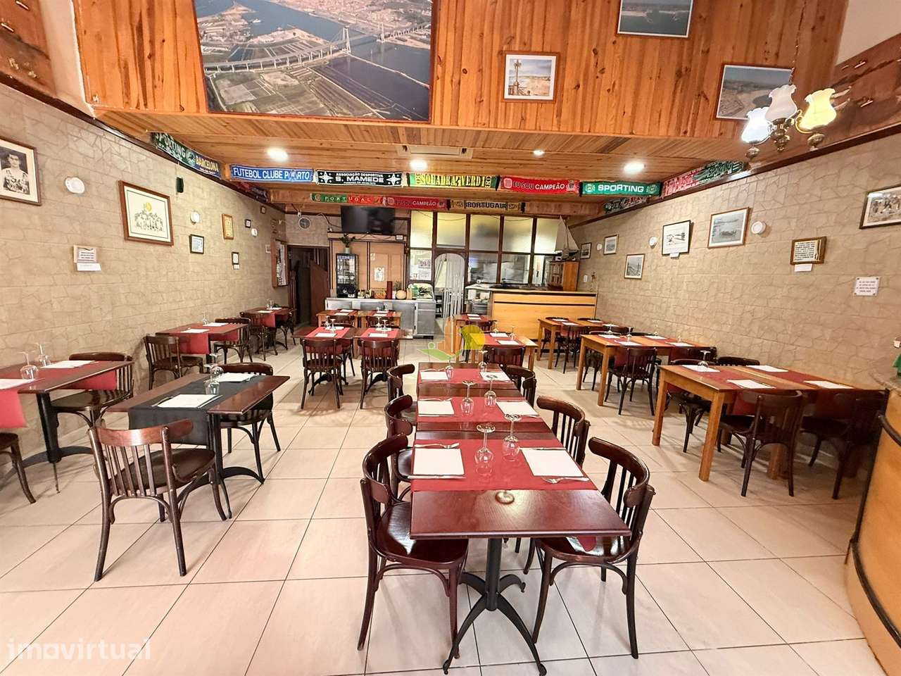 Restaurante a funcionar - Grande imagem: 4/25