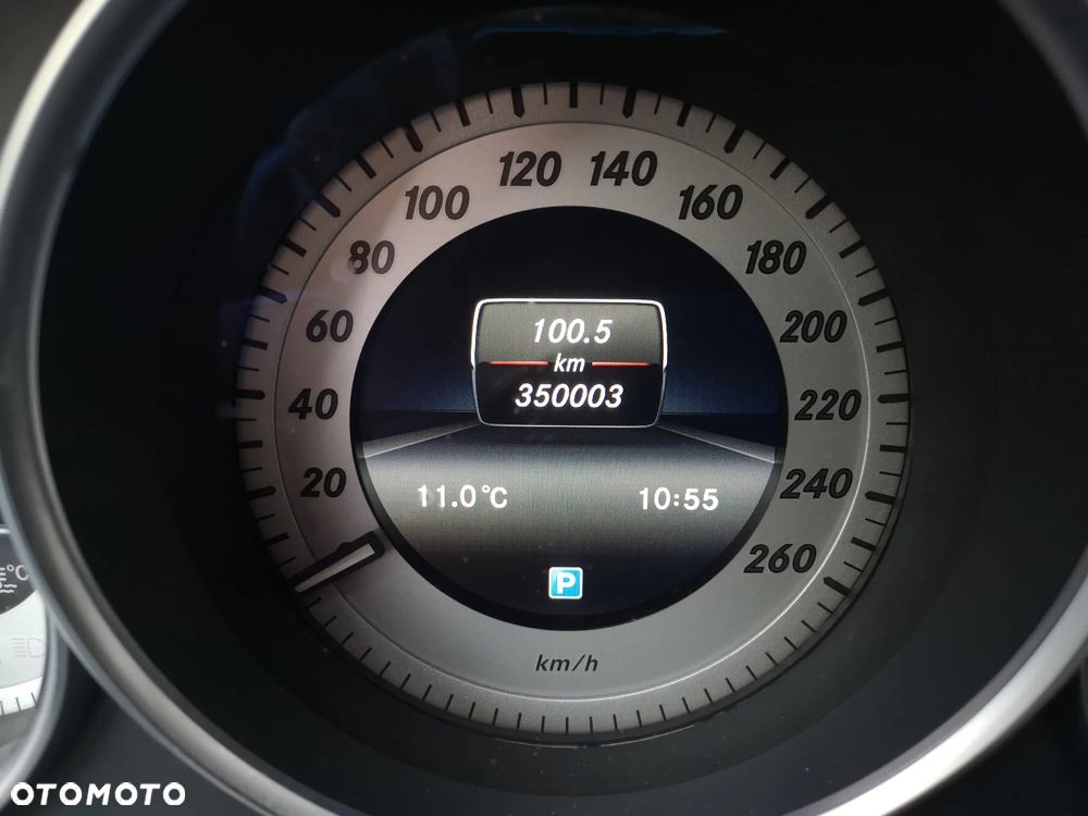 Mercedes-Benz Klasa C 200 CDI BlueEff Avantgarde - 22